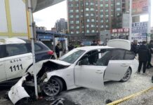 龍潭毒犯拒檢高速逃逸 衝撞警車後遭開槍制伏