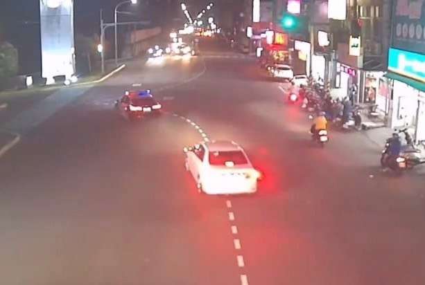 緊急!9旬翁突失去意識 龍潭警8分鐘開道送醫救命 S 2924556 0