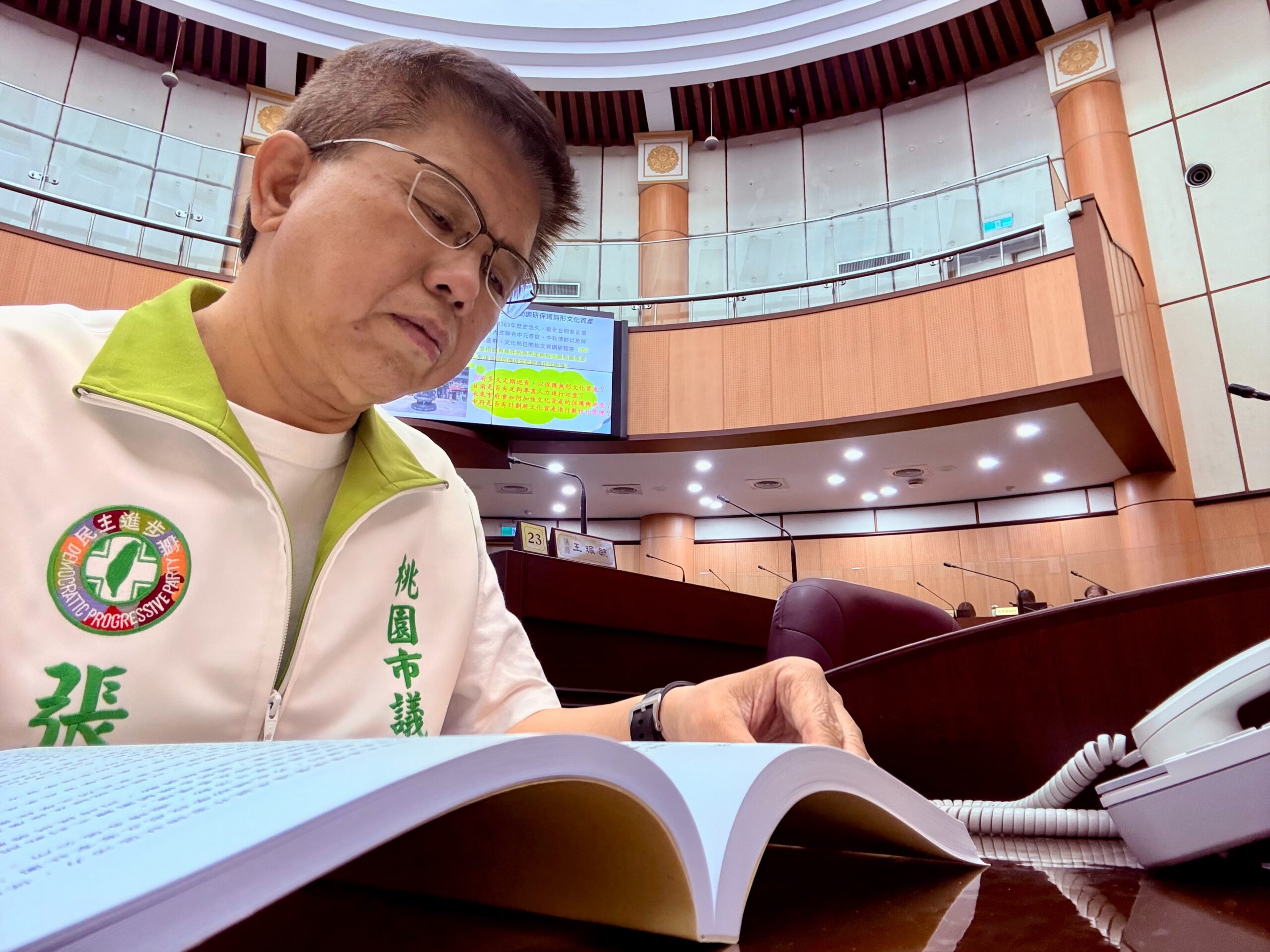 張肇良關切文化幣宣傳 促桃園文化局強化青年藝文參與 S 5112211 0 scaled