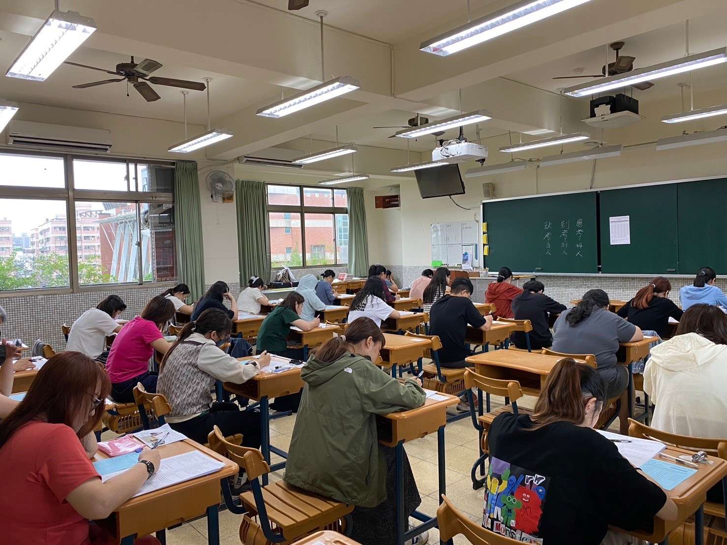 桃市國小教甄5/2報名開跑 教育局提醒這些事