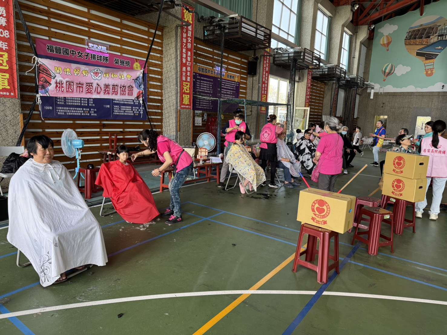 桃園愛心福食發放傳遞溫情 1808戶弱勢家庭受惠 S 79151960