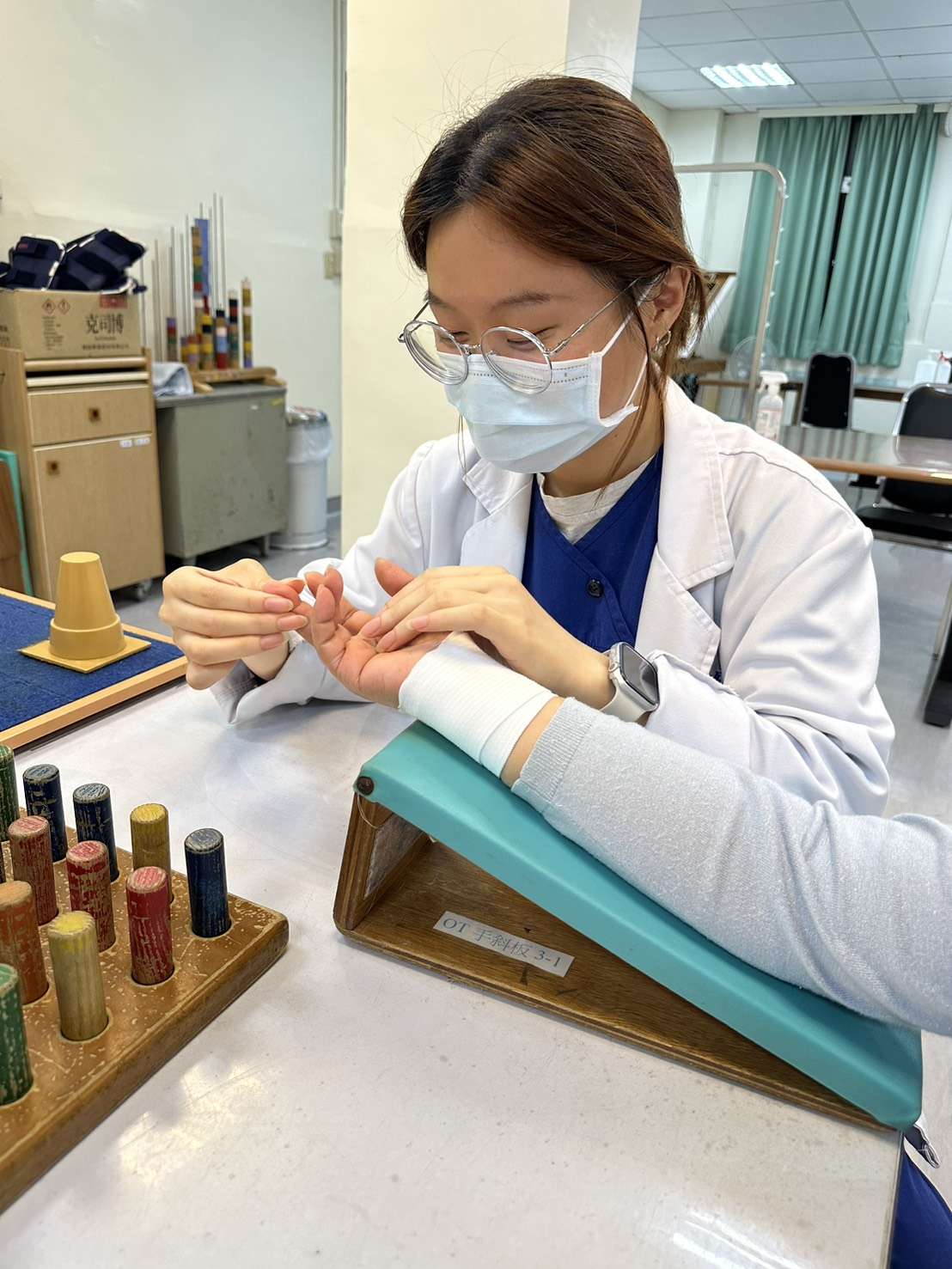 7旬婦滑倒手腕腫脹變形 部桃醫助她恢復正常生活 S 89702780 0