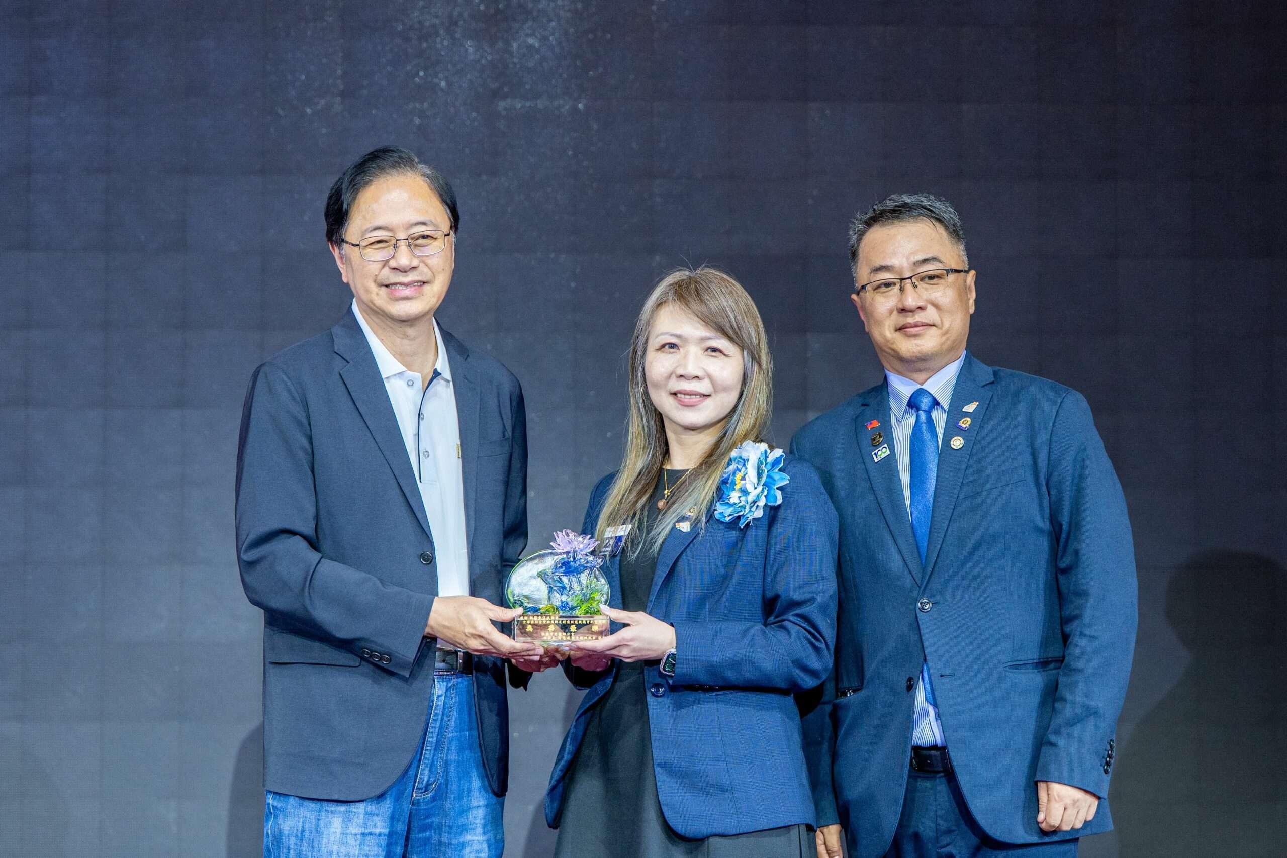 桃園牙醫師公會理事長履新 張善政:共同守護民眾口腔健康 eead8f56 3fb2 40f3 a857 9579377baf79 scaled