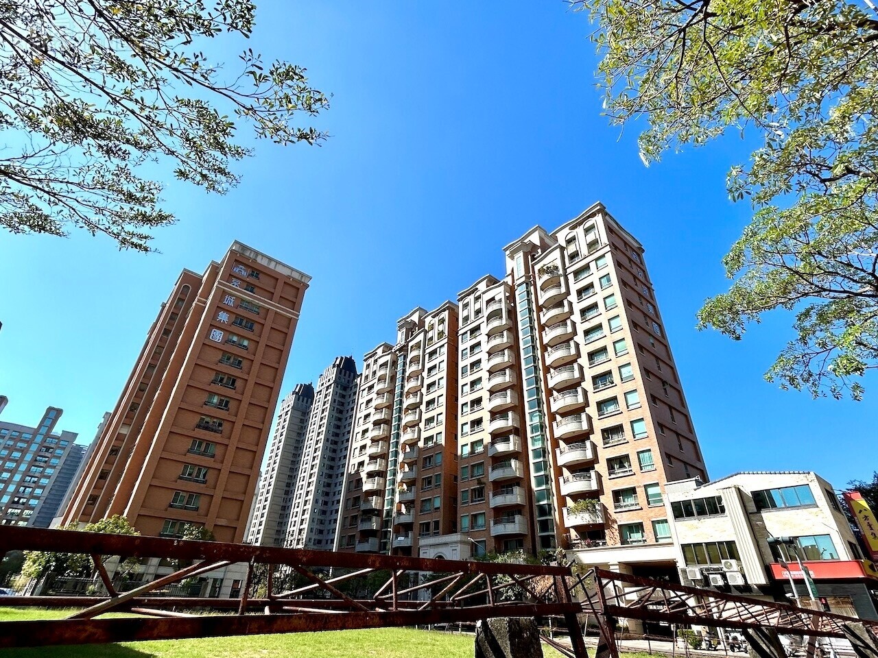 建商無懼市場冷「逆勢進場」 砸逾百億買地 南二都交易占比曝光