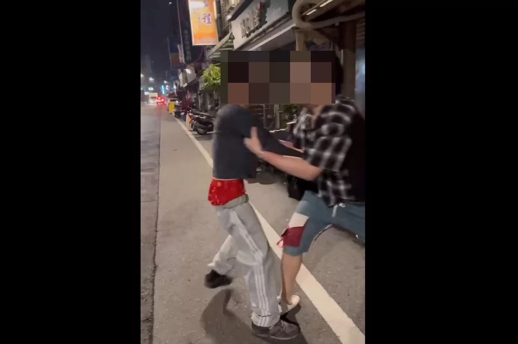 小偷凌晨入侵住宅遭屋主抓包 桃警火速逮人 小偷凌晨入侵住宅遭屋主抓包 桃警火速逮人