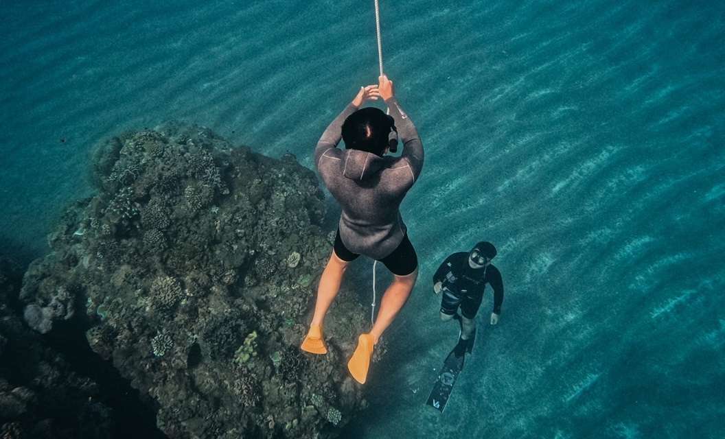 裝人工造口也能玩水!中醫大新竹附醫護理師用專業為病患圓夢