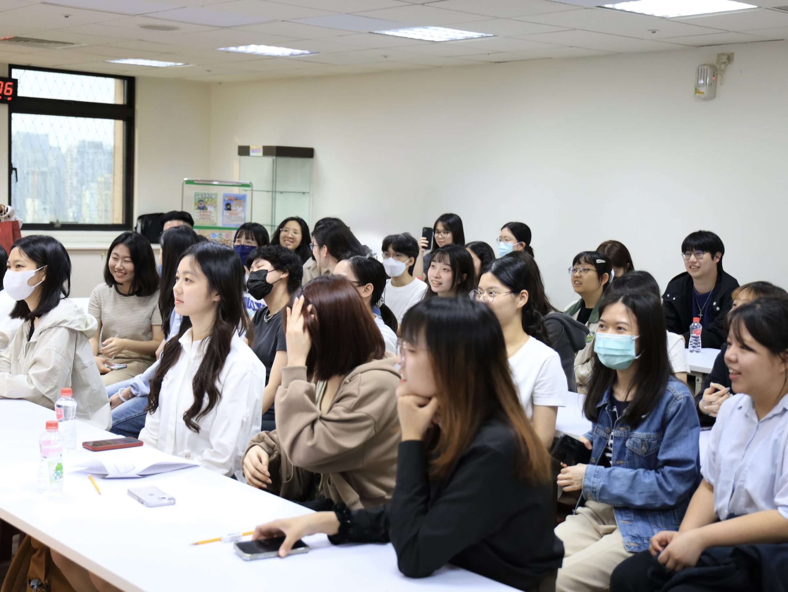 法律系師生參訪桃園分署 認識行政執行官及廉政人員工作 03東吳學生 scaled
