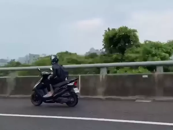 導航設錯!無照越籍男騎士誤闖國道 下場慘了 1748235928847