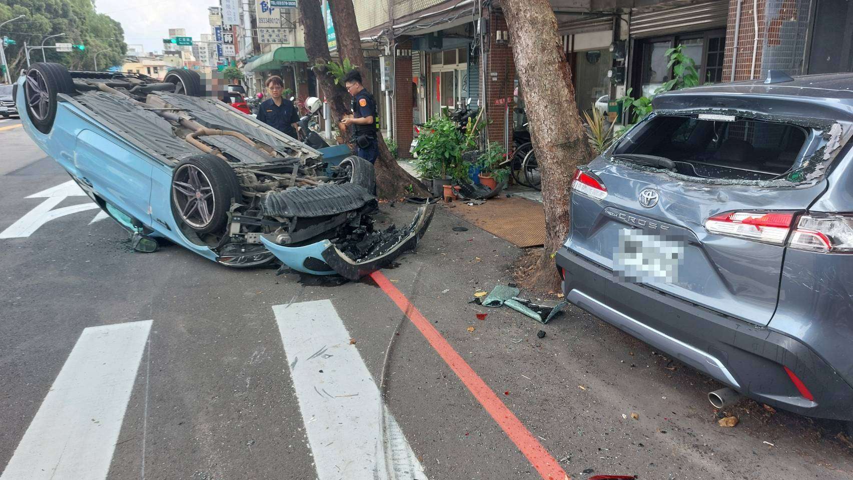 駕駛精神不濟自撞翻車 假車牌曝光遭逮移送 2171262 0