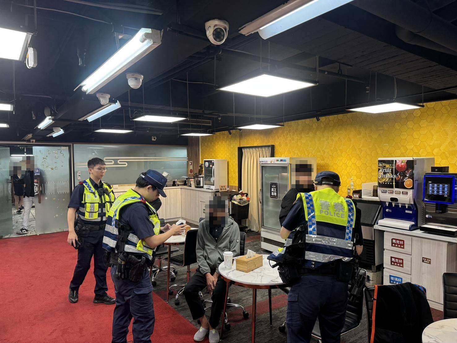 拒檢逃逸露餡!桃警雷霆專案查獲4名越籍移工 其中1人遭通緝 2175428 0