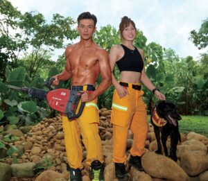 把猛男當水果拍？桃園消防月曆挨批風格老套 謝美英：多聽年輕人意見