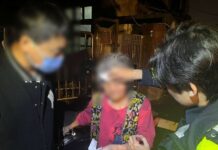 7旬老婦探友不成路邊徘徊 平鎮暖警主動關懷助返家