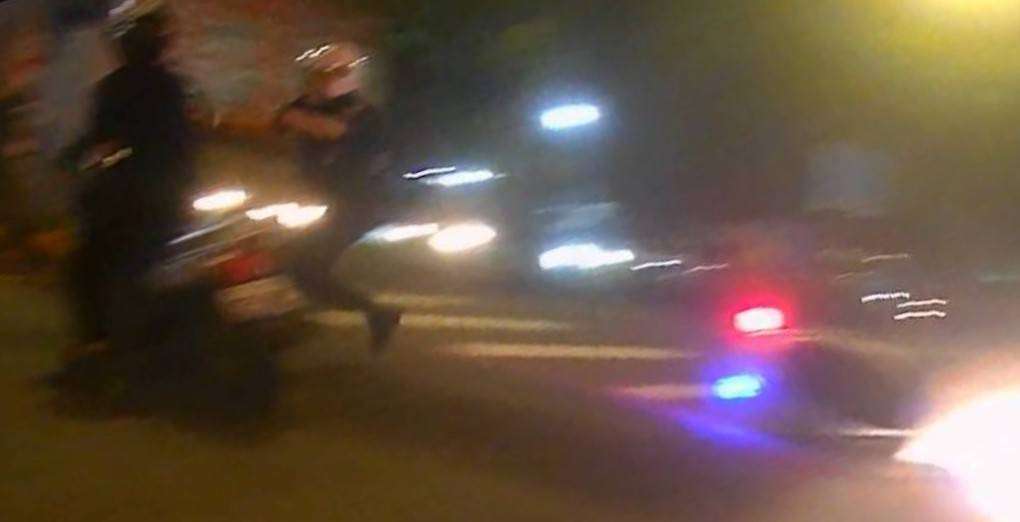 【有片】拒檢撞警逃逸又逆向闖紅燈 酒駕男下場慘了 623707