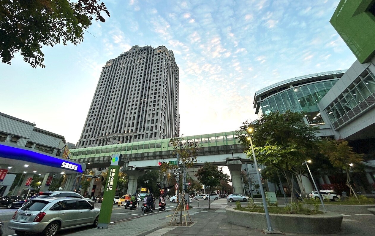 台灣2024年住宅使照、新生兒「死亡交叉」 房價機構:六都這地賣壓最重