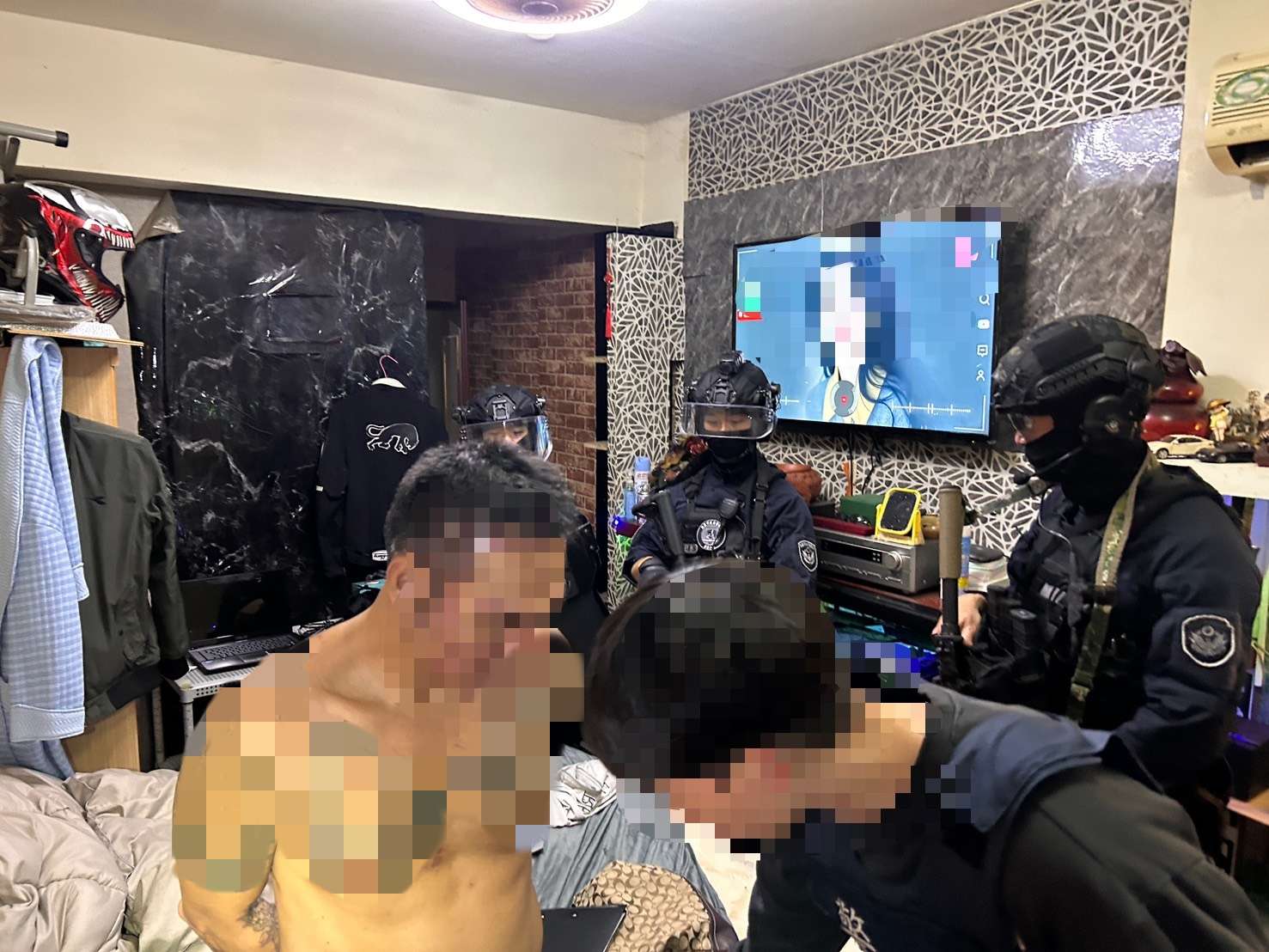 中壢民宅藏槍毒工廠!檢警破門逮人 32歲嫌遭移送法辦 S 13574187