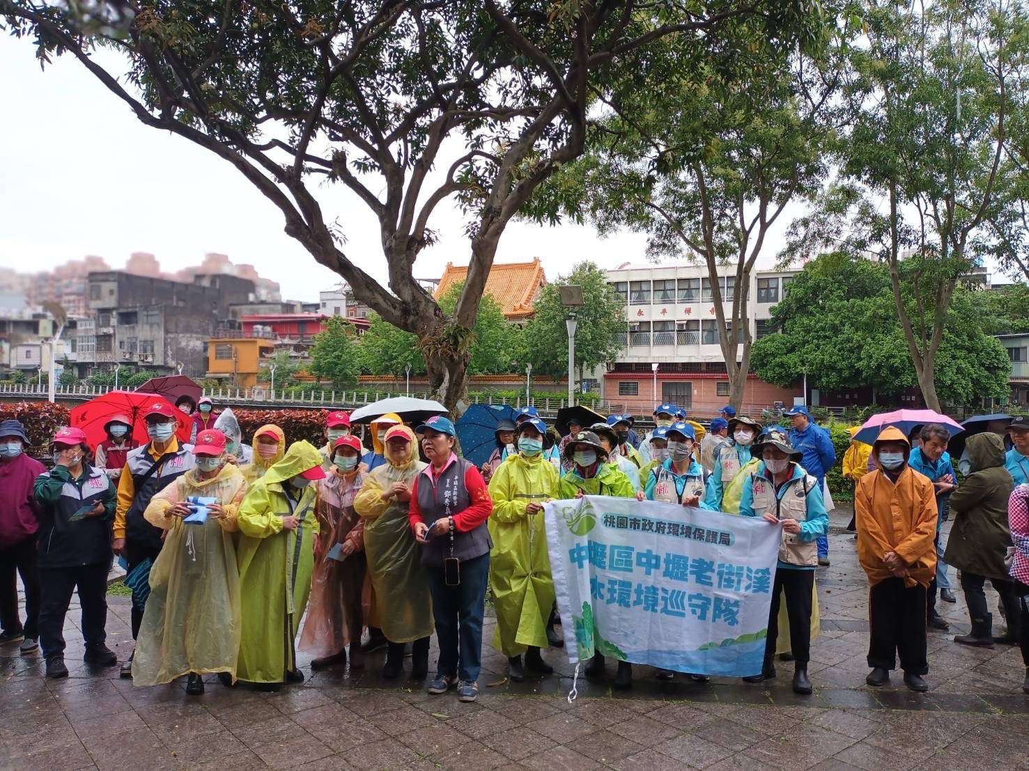 響應世界地球日!桃園老街溪河川教育中心健走活動吸引逾200人參加 S 6602781 0