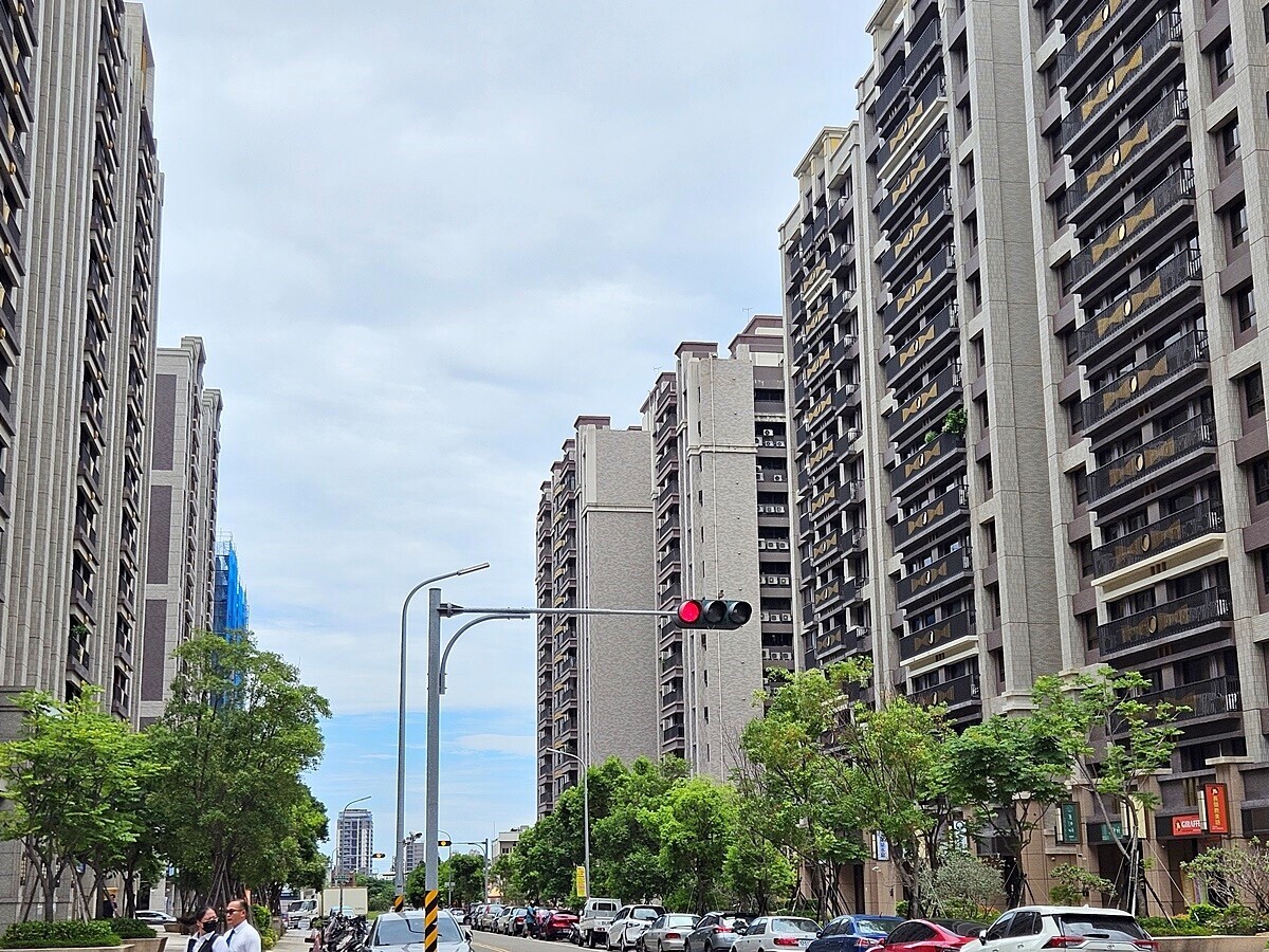 「兩大衝擊」房市後遺症出現?專家:不排除房價「跌到這程度」