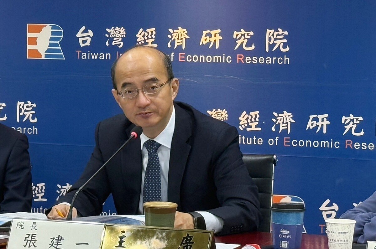 好不容易讓房市降溫、「注意拋貨潮」!張建一:利率非央行目前關心重點