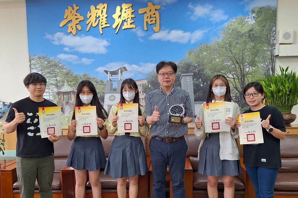 全國專題實作及創意競賽傳捷報 中壢高商脫穎而出創佳績 gw4f4w