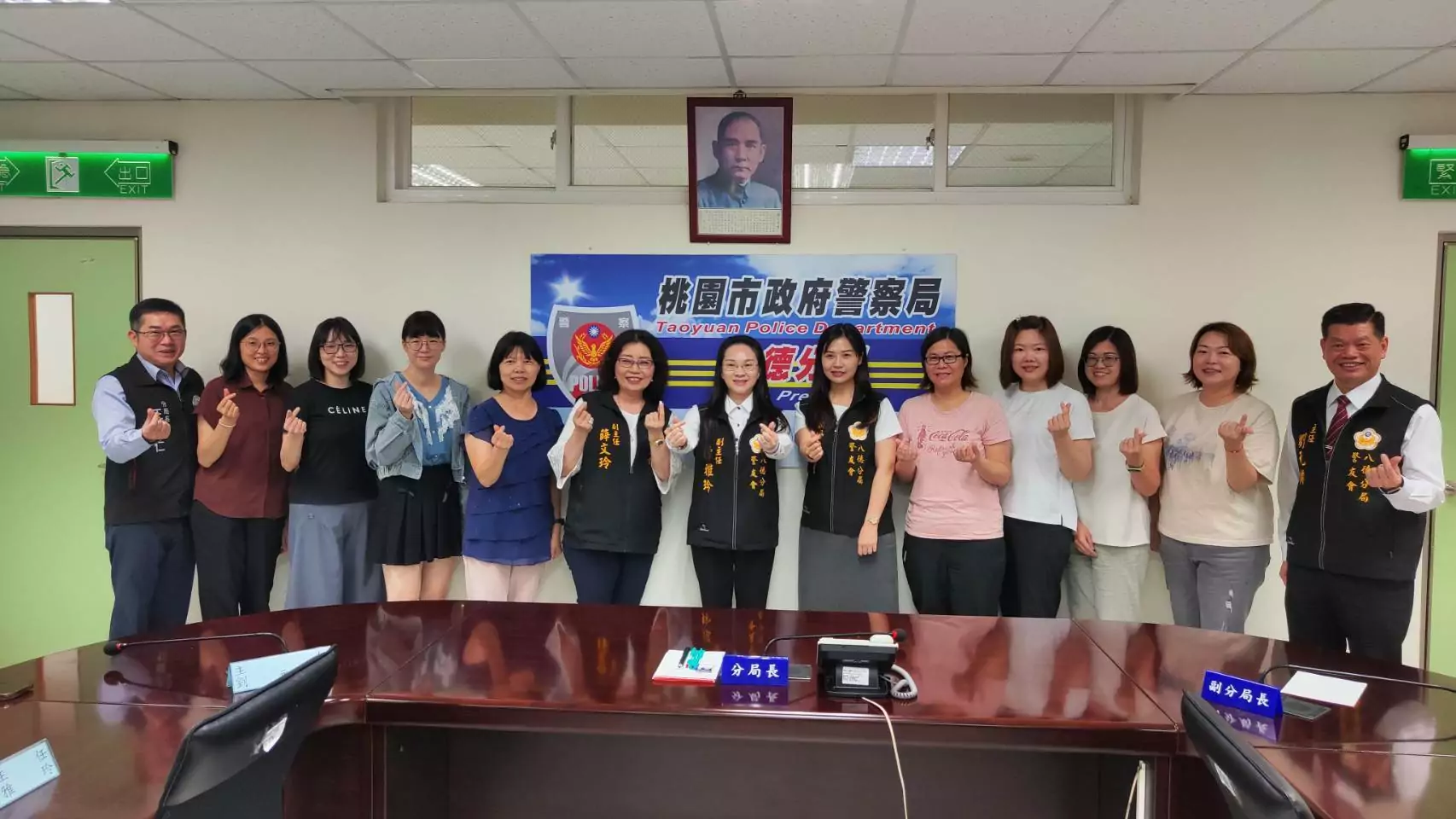 兼顧家庭與執勤 八德女警媽媽收下最甜蜜的母親節祝福 兼顧家庭與執勤 八德女警媽媽收下最甜蜜的母親節祝福