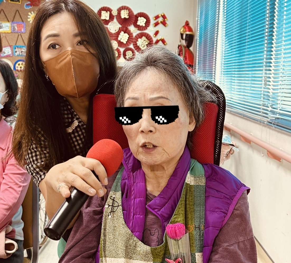 溫馨五月歡慶母親節 松柏園護理之家邀家屬共創感人時光 S__13689096_0