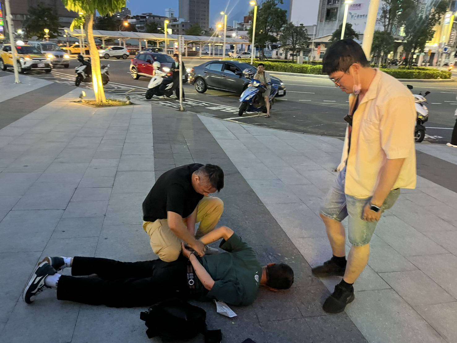 偷遍桃竹苗!3天內2度砸車窗行竊 63歲男遭羈押 S__17367160