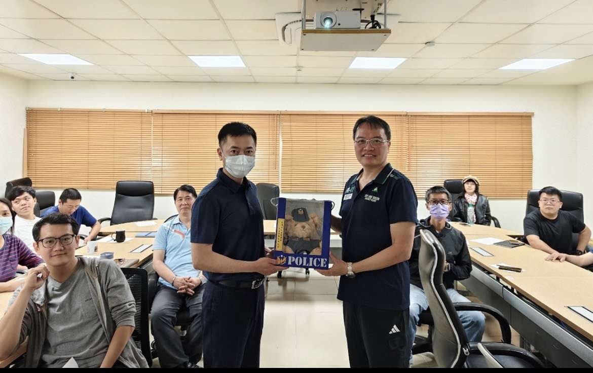 桃園交大邀身心科醫師演講 助員警調適壓力 S__17367160