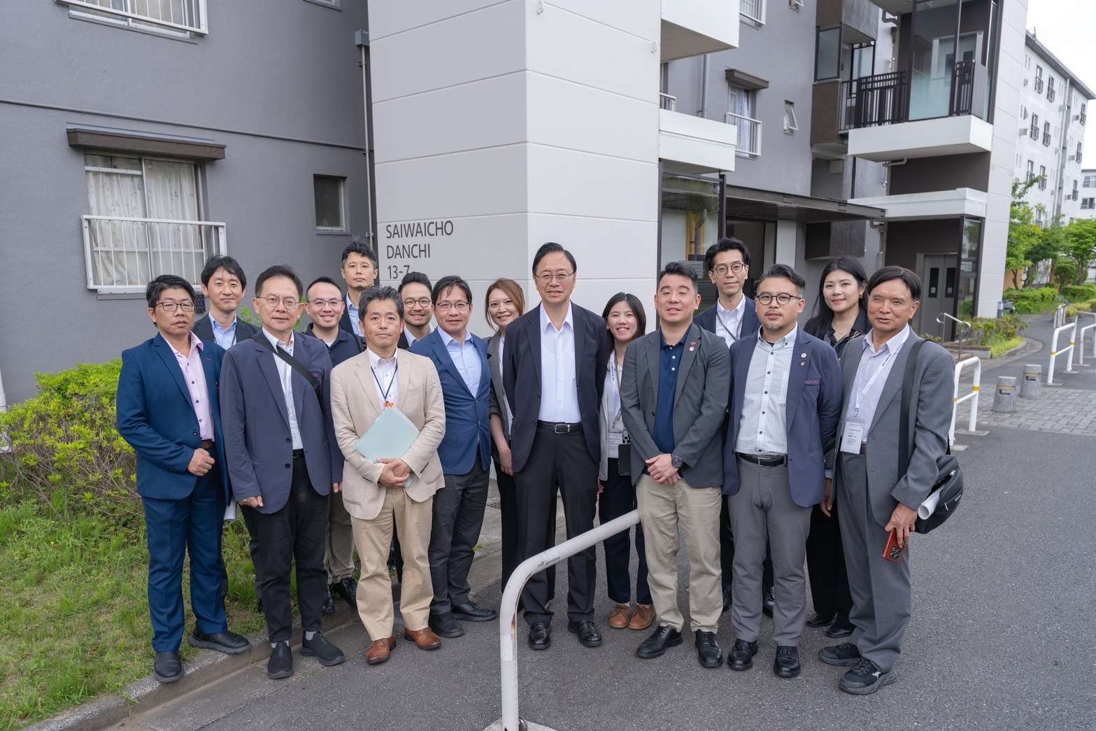 張善政日本實地考察 為桃園社宅政策注入新思維 S__17367160
