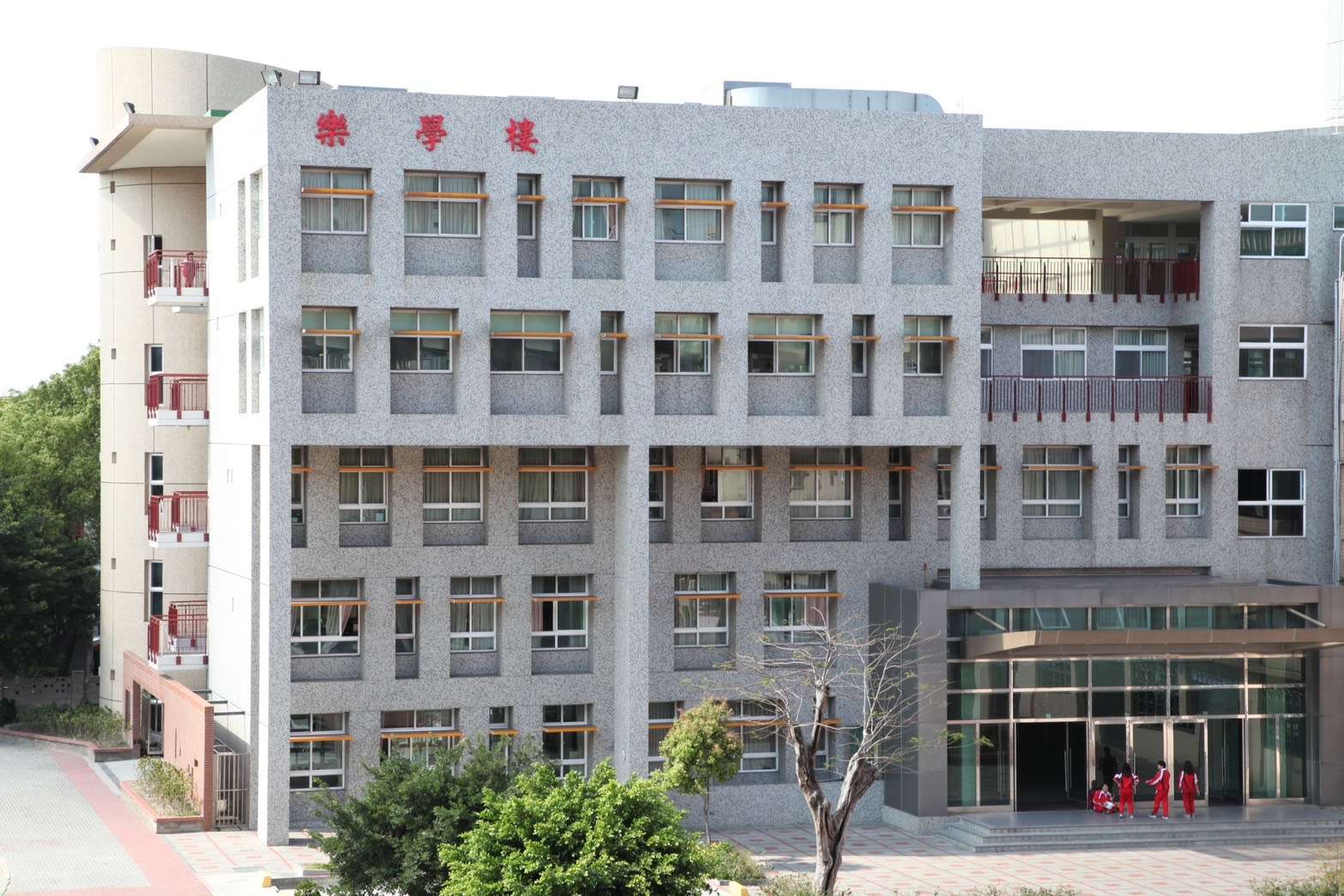 桃市國中新進教師甄選今中午報名開跑 初試加分機制一次看 S__17367160