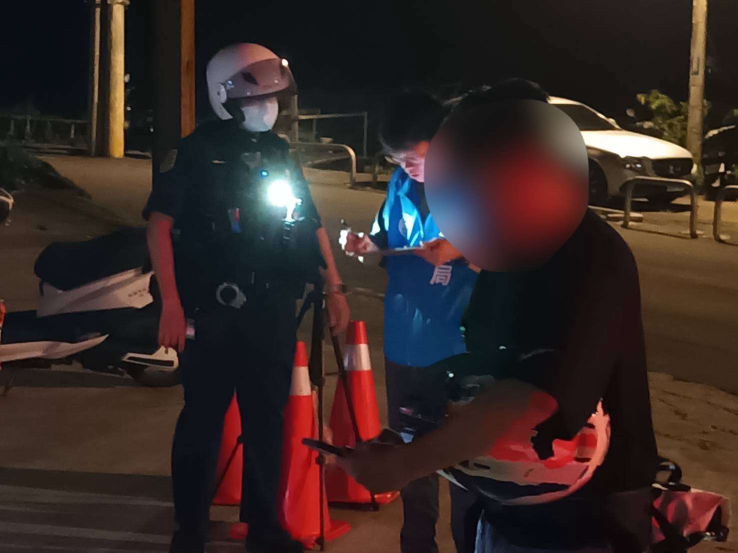 龜山警攜手環保局加強取締改裝車 15車噪音超標挨罰 S__17367160