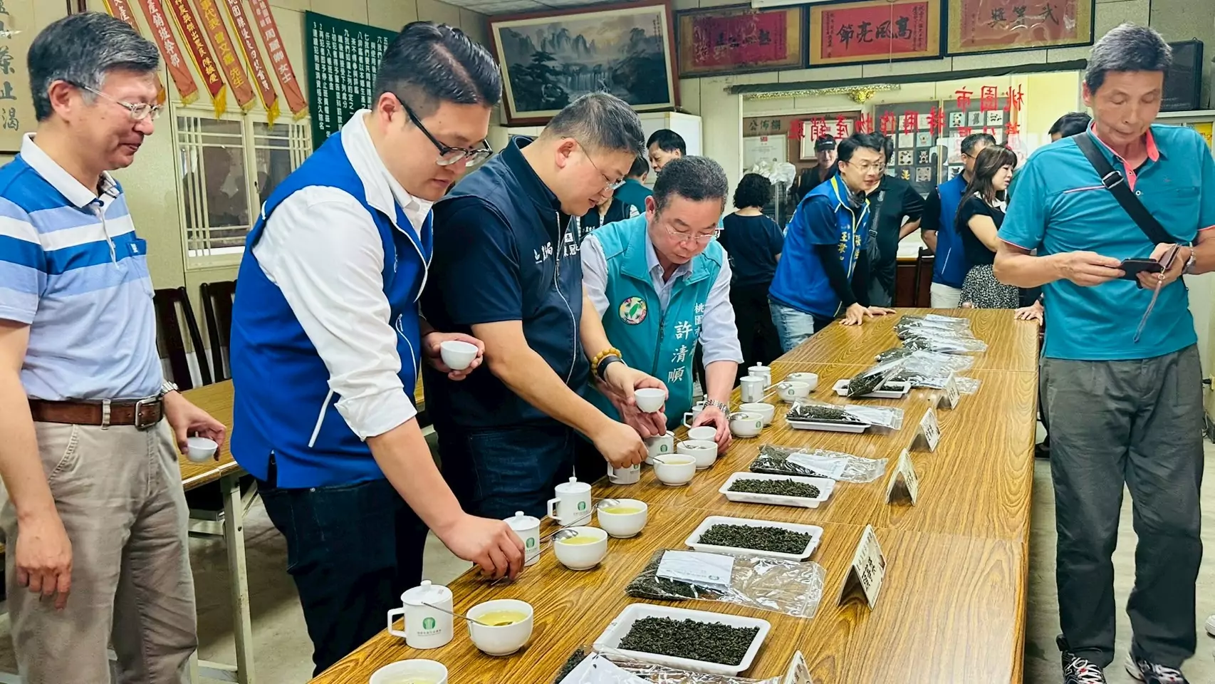 春季蘆峰烏龍茶評鑑揭曉 好茶飄香見證職人精神 S__3973215_0_0
