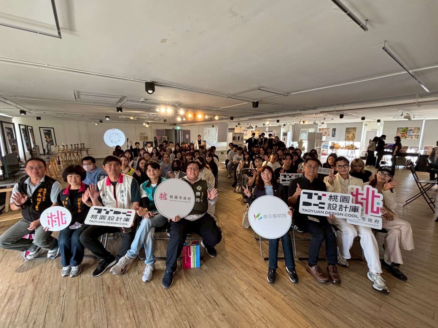創作說出Z世代心聲 桃市大學設計學群聯展登場 S__3973215_0_0