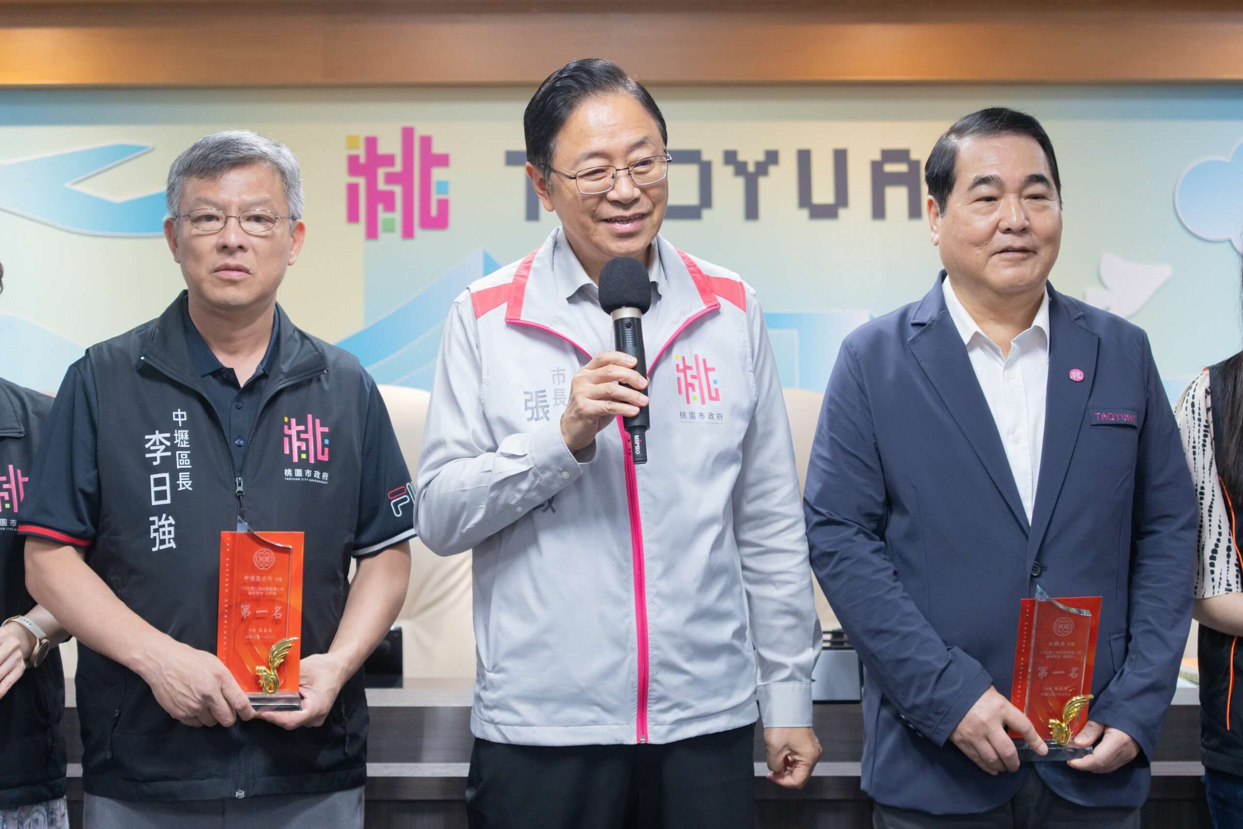 桃園工程品質考核成績出爐 張善政期勉團隊持續發揮創意 S__3973215_0_0