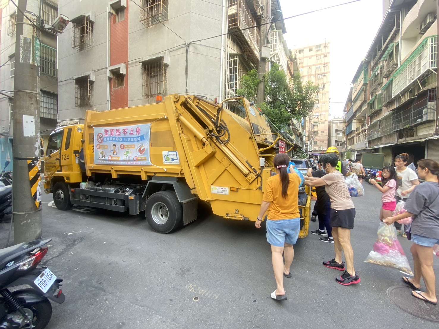 桃園垃圾車端午連假清運日程一次看 粽葉勿丟廚餘桶 職推課程-花藝