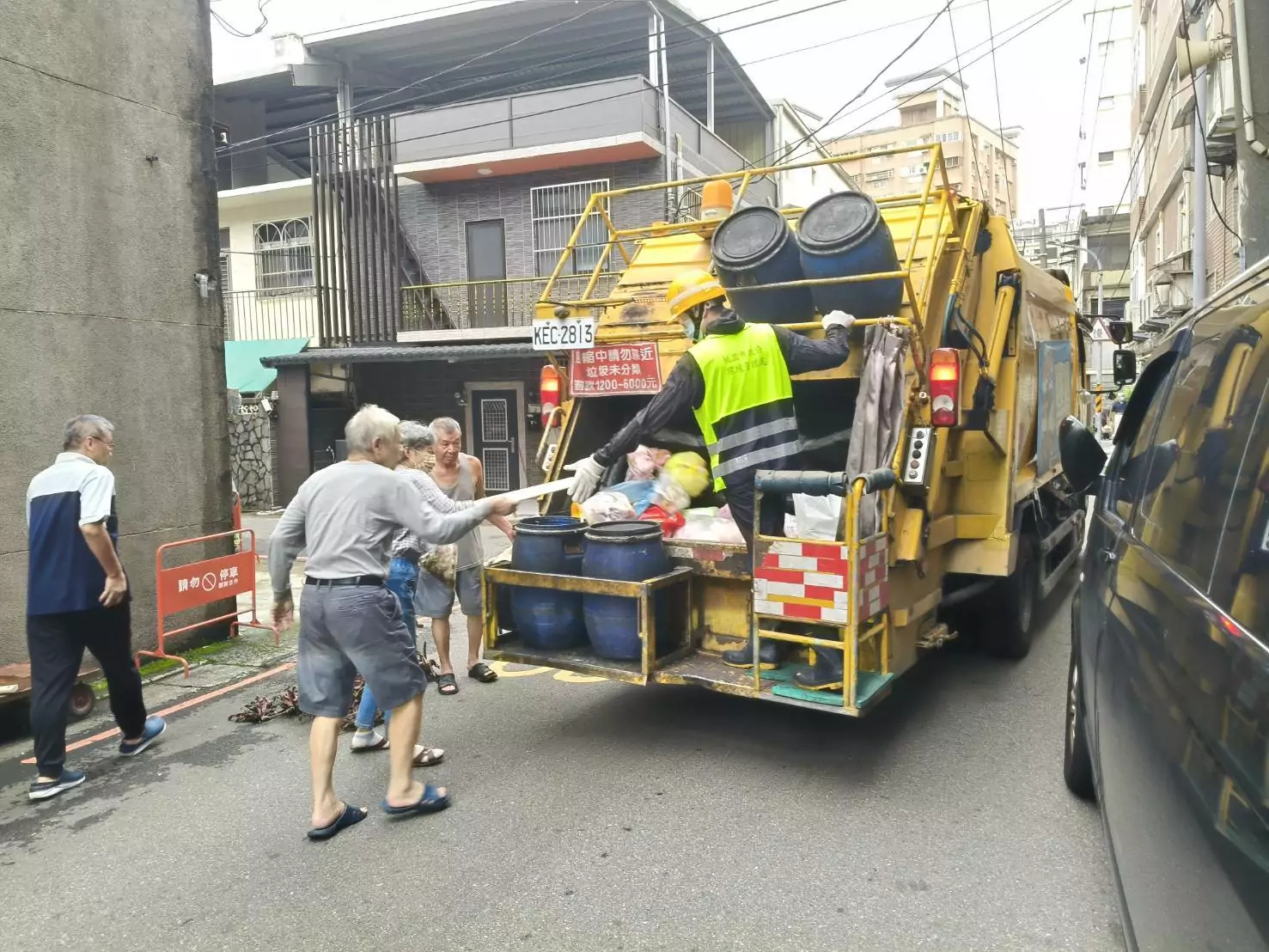 桃園明年起推垃圾費隨袋徵收 首波規範2類族群 img 1748481475 7227