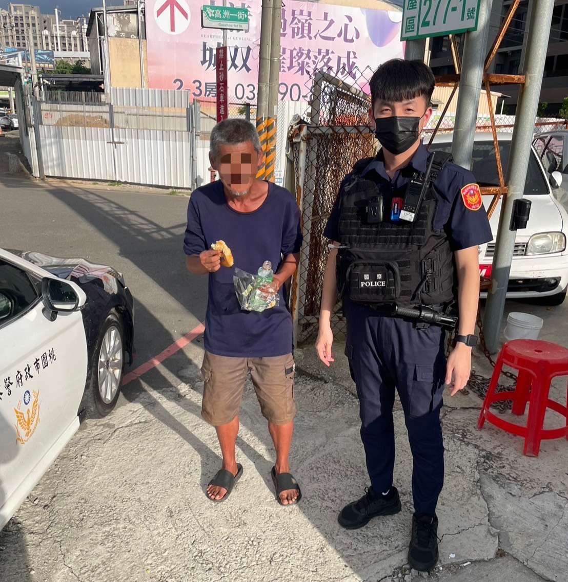 失智翁路邊徘徊 楊梅警及時伸援 img 1748483240 3093