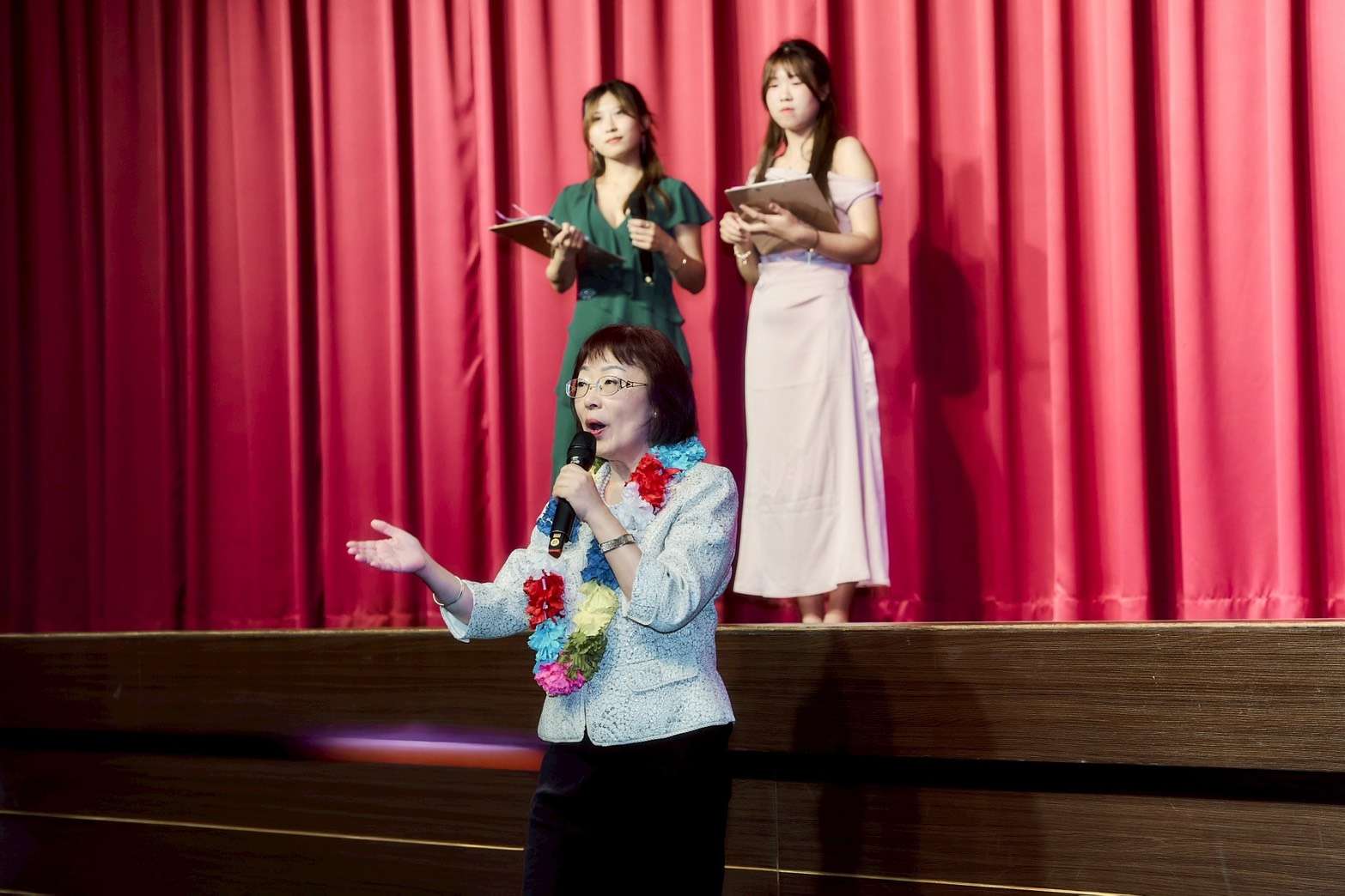 開南大學應華系外籍生自編自演畢業戲劇 精彩演出感動觀眾 img 1748486010 1450