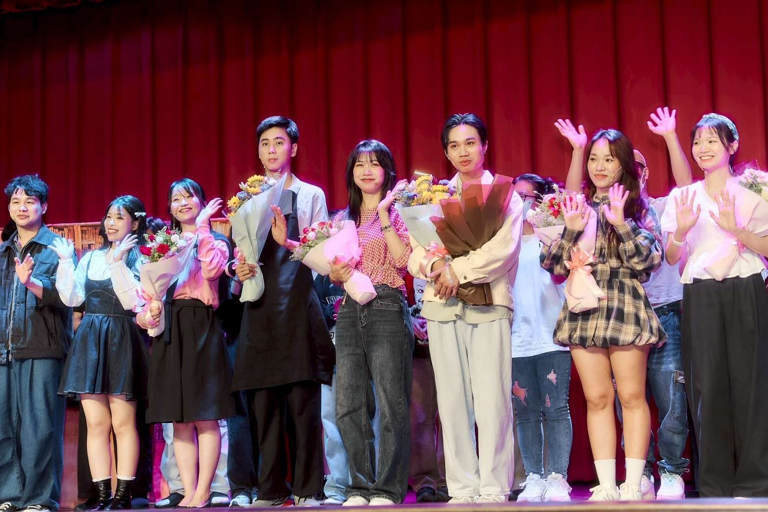 開南大學應華系外籍生自編自演畢業戲劇 精彩演出感動觀眾 img 1748486014 9334