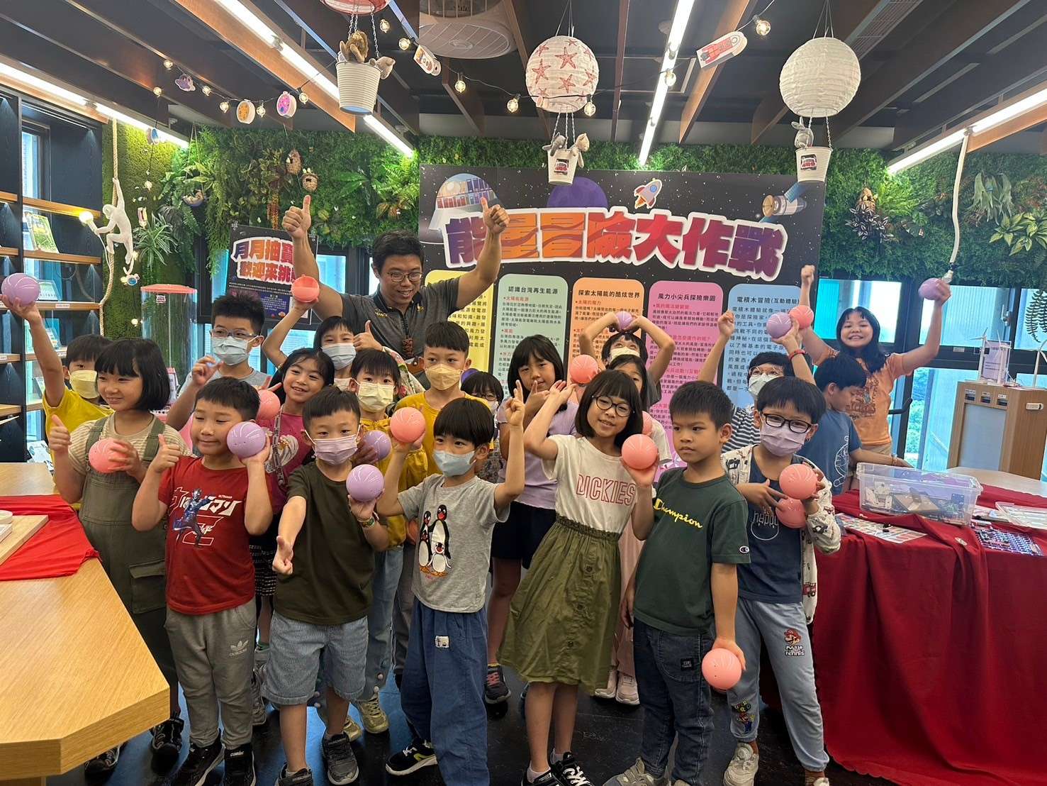 桃市圖大竹分館《星際探索之旅》展覽6/1登場 闖關換代幣抽好禮 職推課程-花藝
