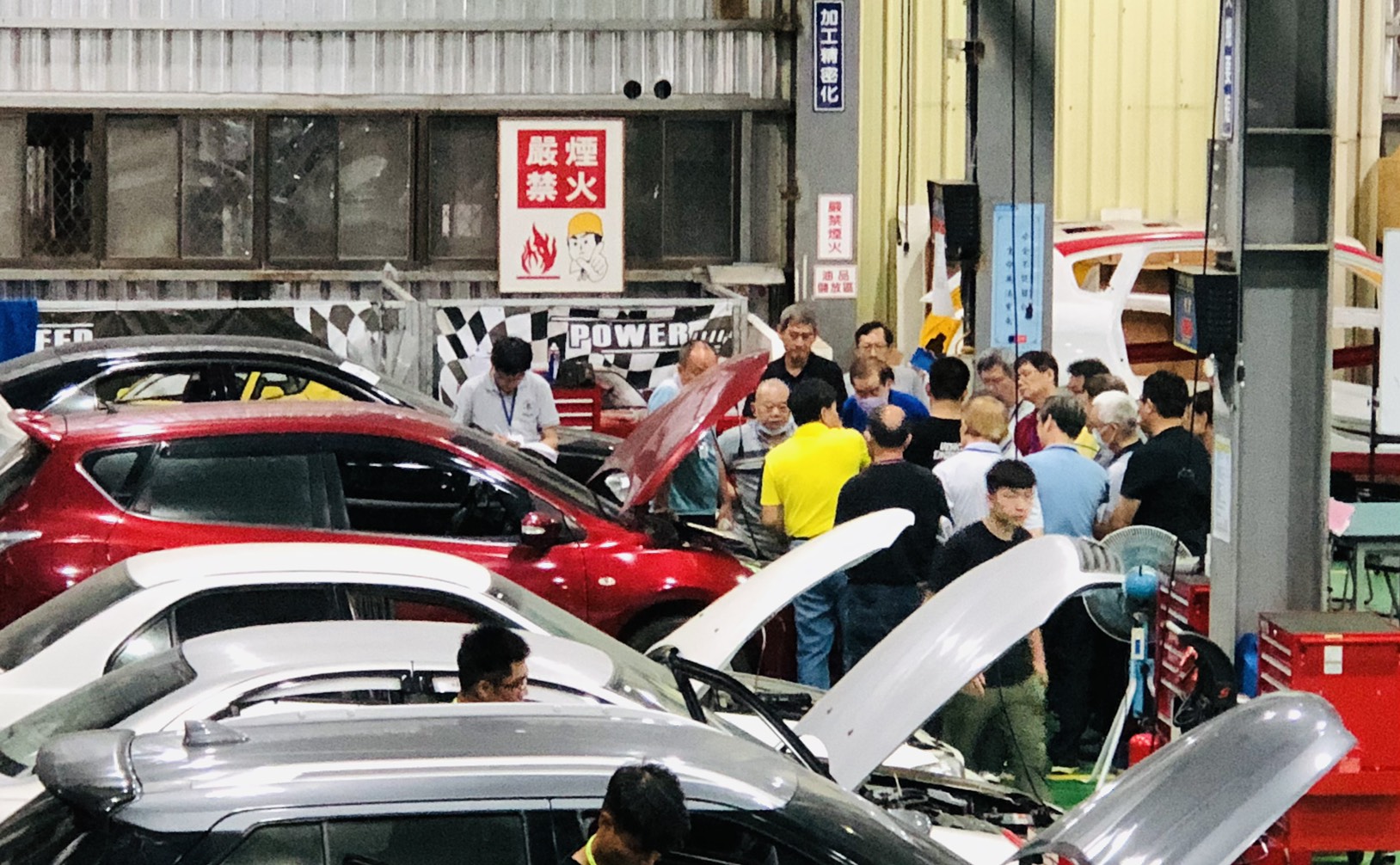 健行科大打造新能源車檢定場 培育高階維修專才 技術士汽車修護乙級術科測試模擬監評