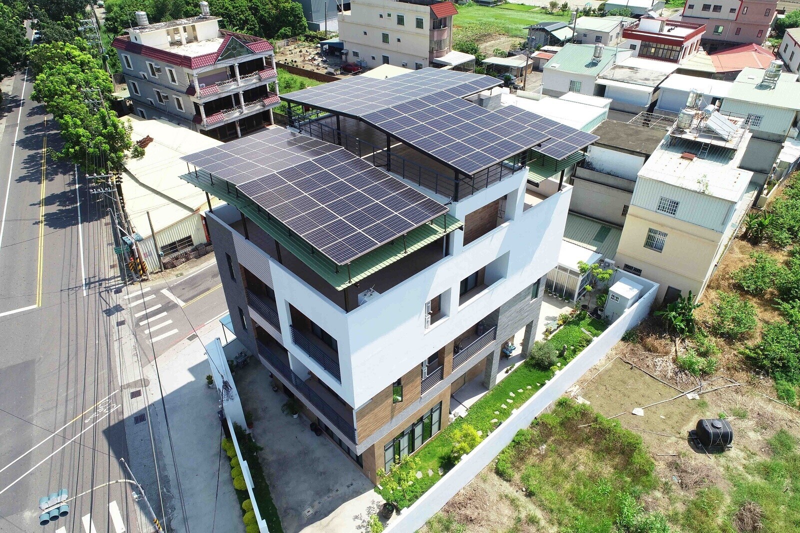 高雄自住屋頂太陽光電補助金額優於中央 即日起受理申請