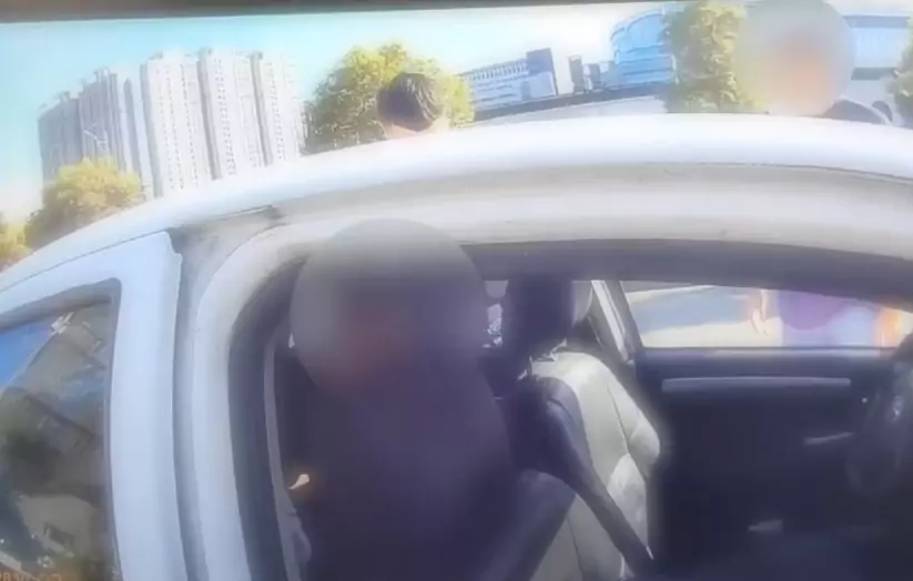 龜山轎車清晨酒駕遭攔查 警一查2乘客身分尷尬了 龜山轎車清晨酒駕遭攔查 警一查2乘客身分尷尬了