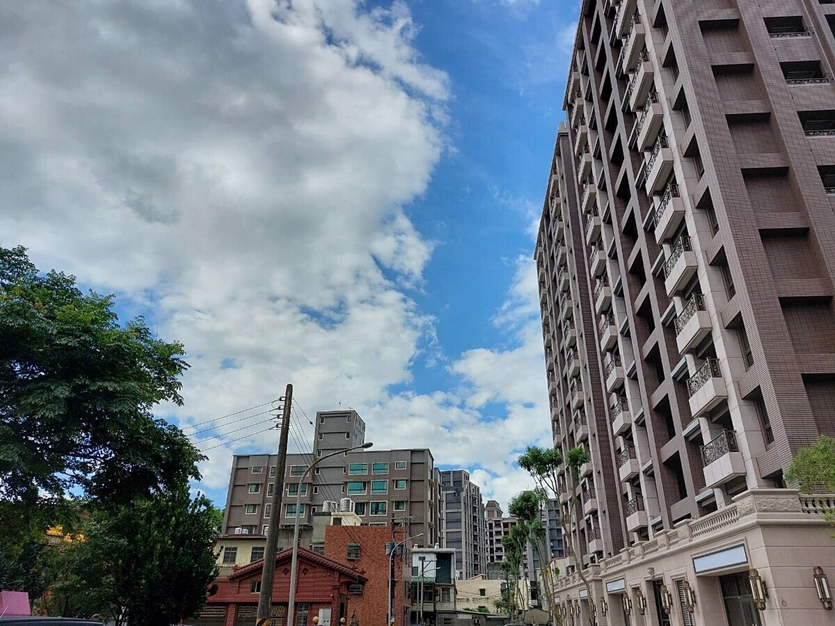 想順利交屋都難!建商倒「房市危機浪潮」洶湧?他曝首購等撥款等半年