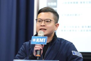 郭昱晴街頭勸導直播男挨批 凌濤嗆「比共產黨還共產黨」