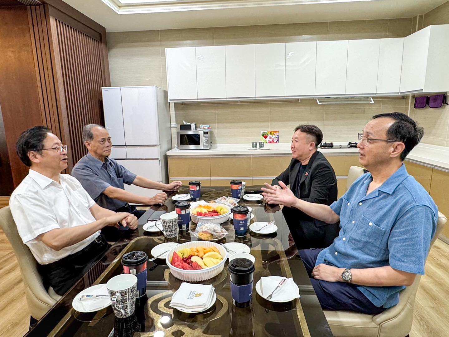 朱立倫喊國民黨進入戰鬥狀態 攜手張善政守護桃園6藍委