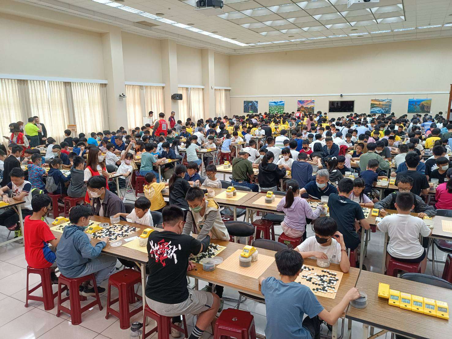 警光盃圍棋比賽盛大登場 「紅面棋士」周俊勳宣導反詐 564588902892437970