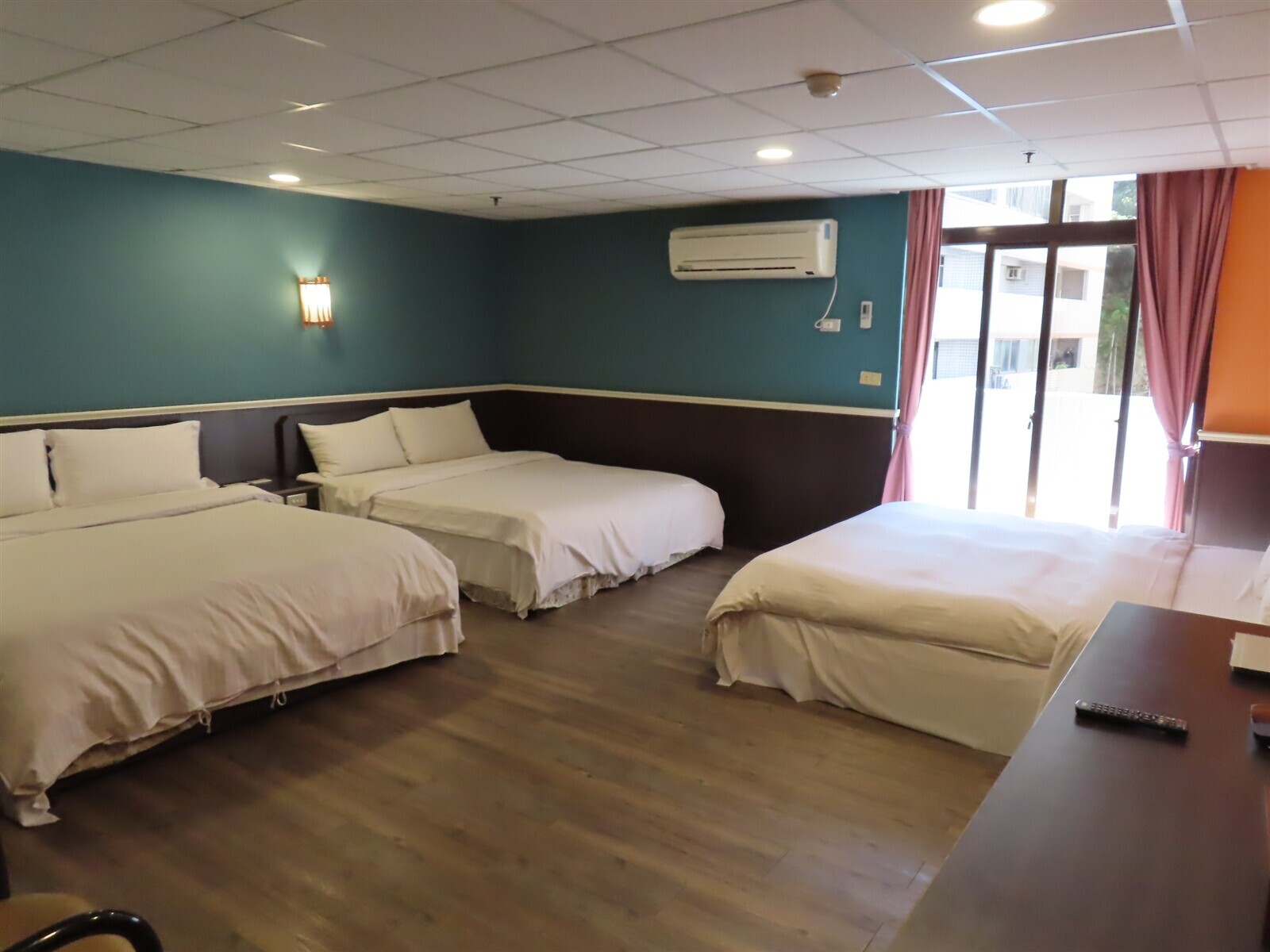 知本溫泉套房今二拍!32戶底價打8折「最低63萬元有找」