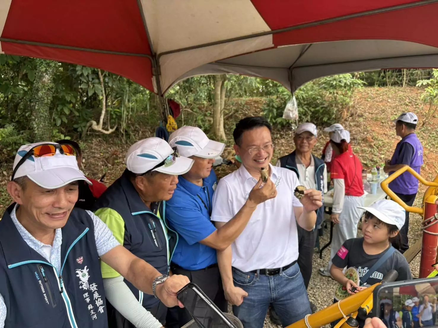 桃園蘆竹羊稠步道甲蟲季開跑 VR導覽陪親子邊玩邊學 桃園蘆竹羊稠步道甲蟲季開跑 VR導覽陪親子邊玩邊學