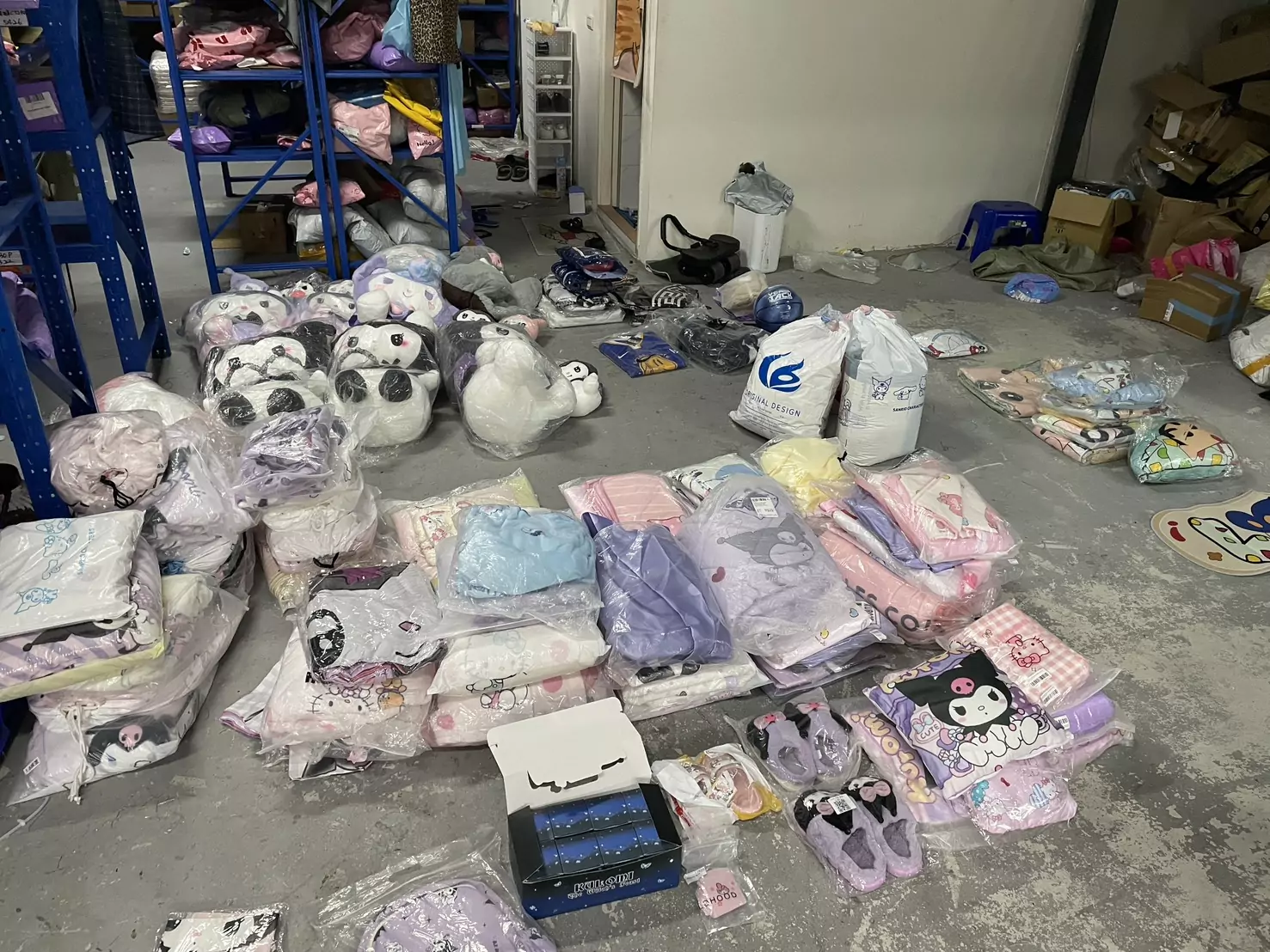 收購網路賣場帳號洗錢、進口盜版三麗鷗商品 不法獲利超過600萬 8g5d6qe