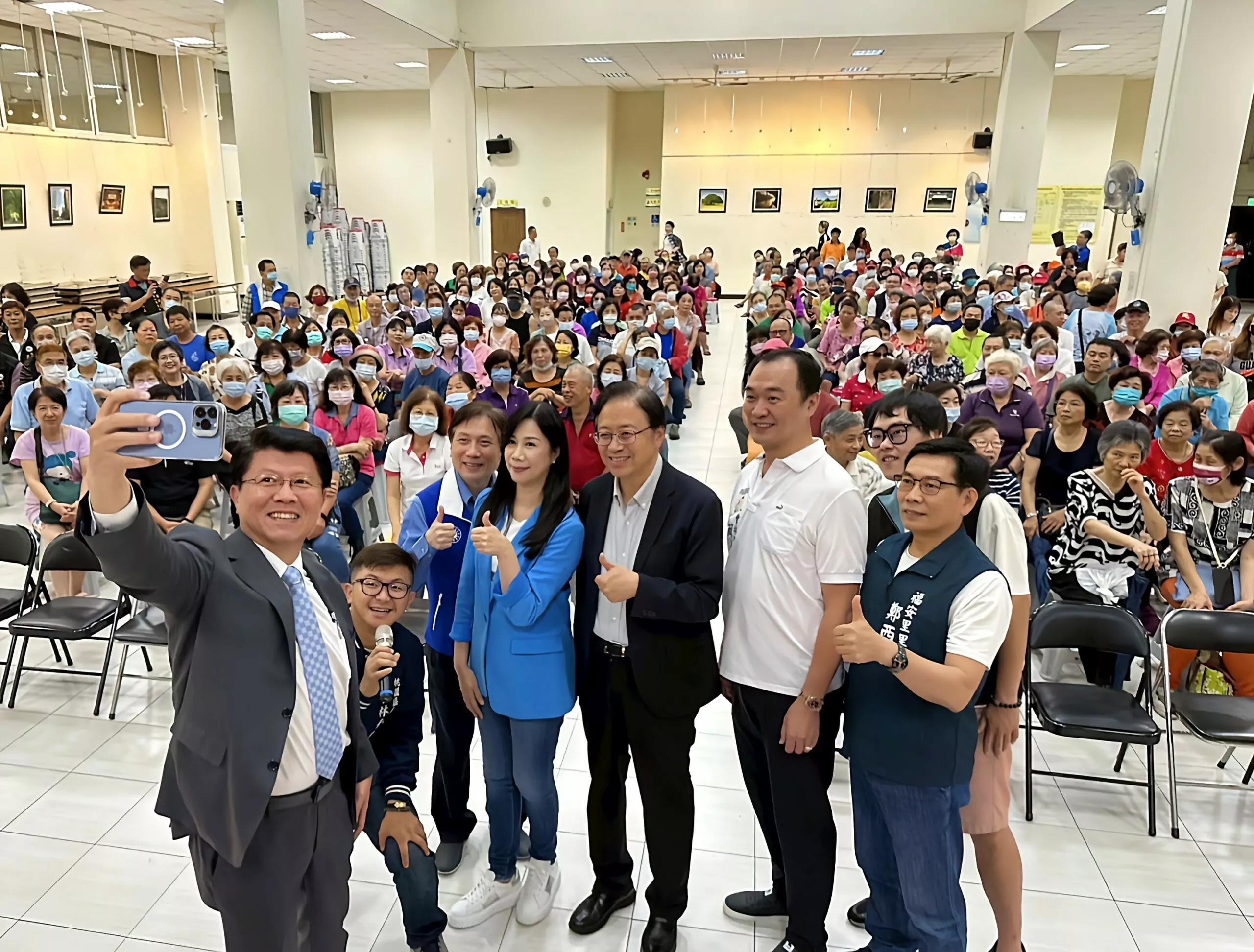 張善政謝龍介齊聲挺萬美玲 民眾高呼不同意罷免! 張善政謝龍介齊聲挺萬美玲 民眾高呼不同意罷免!